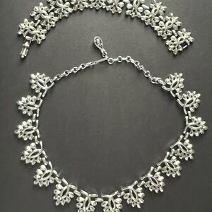 Vintage Coro Silver-Tone Leaf Spray Necklace Adjustable and bracelet